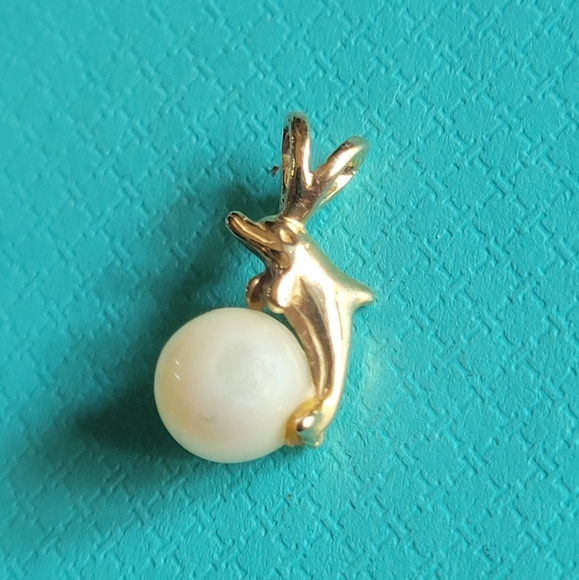 Waylon 14K Dolphin Pearl Pendant - Picture 3 of 14